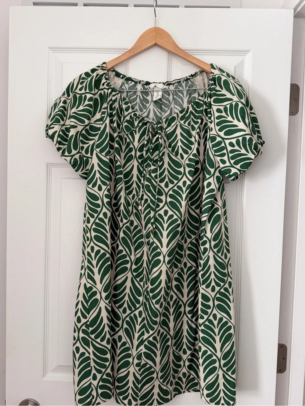 H&M Green and Cream Leaf-Print Peasant Tunic